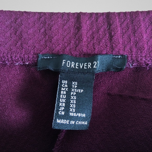 Size XS, Forever 21, High Waist Skater Skirt - Picture 3 of 4